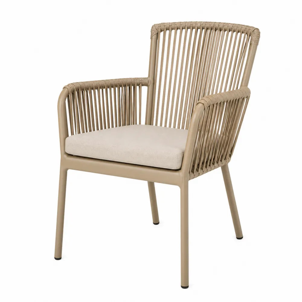 Silla de exterior de aluminio y cuerda sintética beige